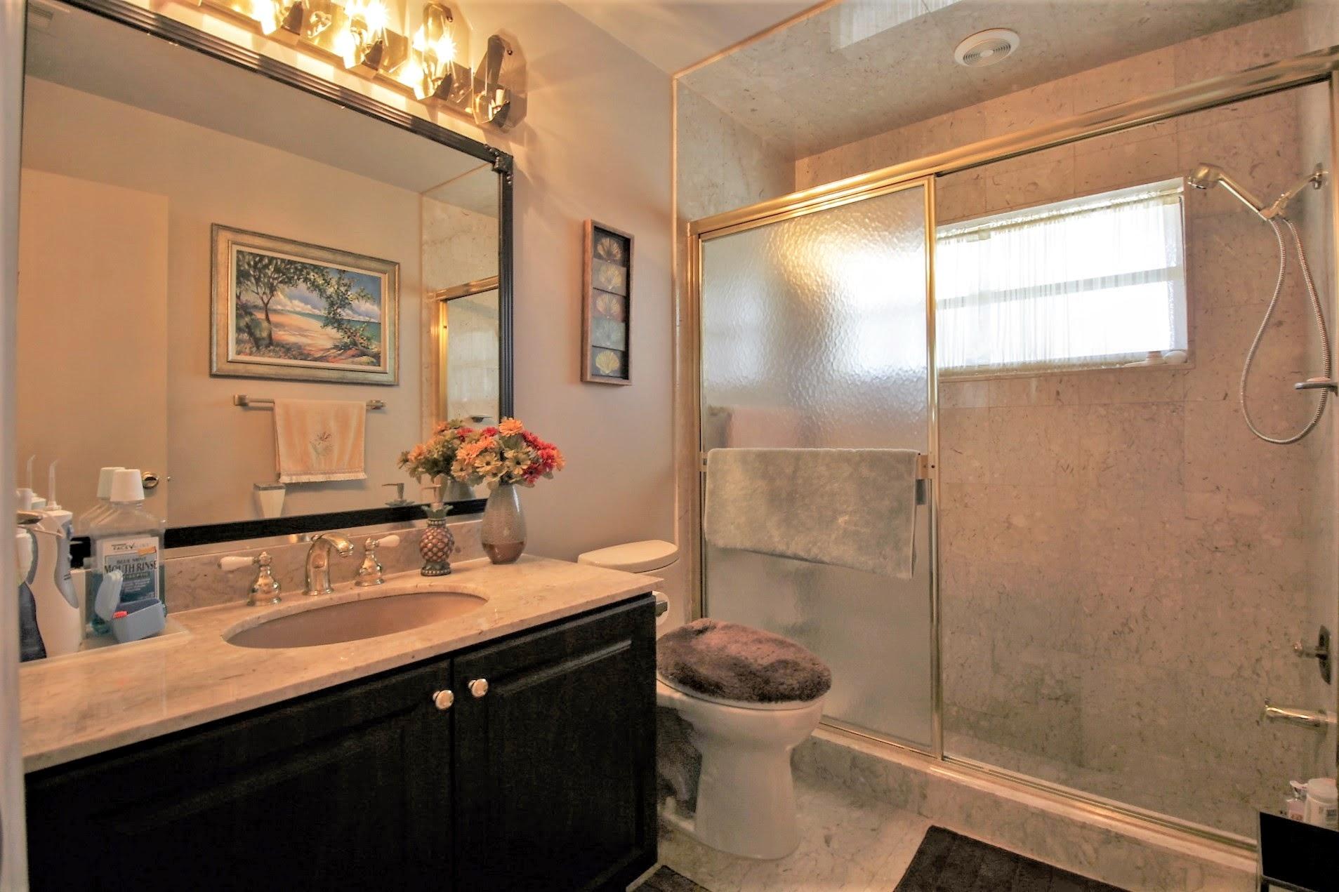 9519 Burlington Place Boca Raton, FL 33434 - Photo 20 of 24 MASTER BATH