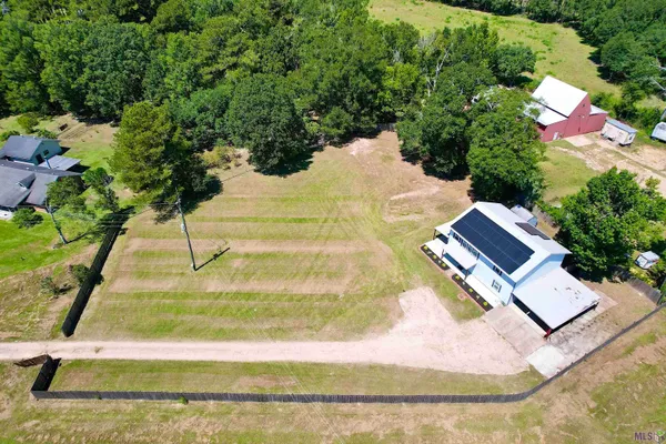 $373,900 | 37651 Highway 16, Denham Springs, LA 70706