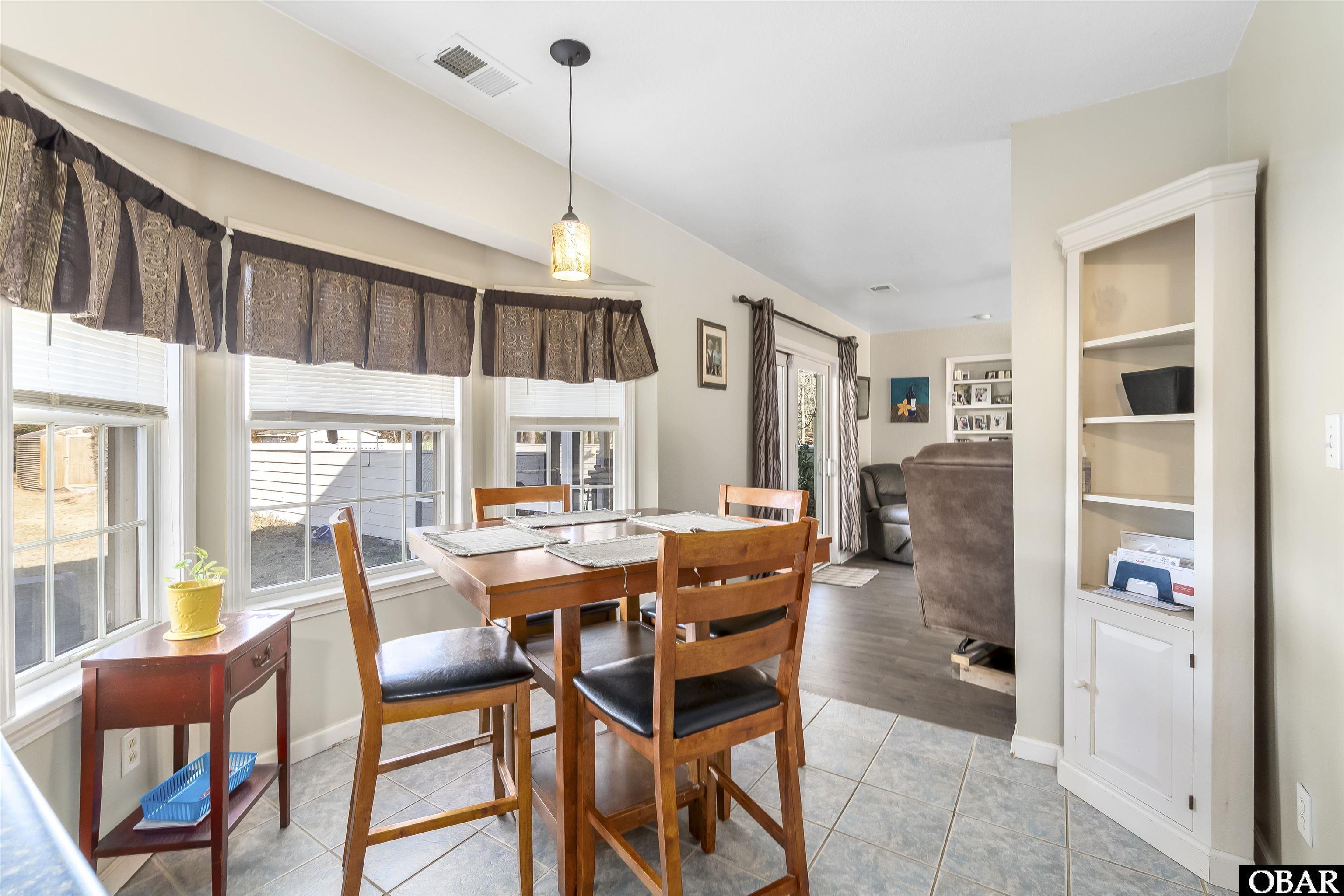 103 Trenor Lane Powells Point, NC 27966 - Photo 14 of 30