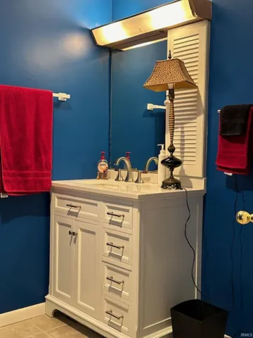 $2,500 | 11605 North Sunrise Drive, Syracuse, IN 46567