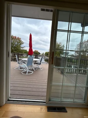 $2,500 | 11605 North Sunrise Drive, Syracuse, IN 46567