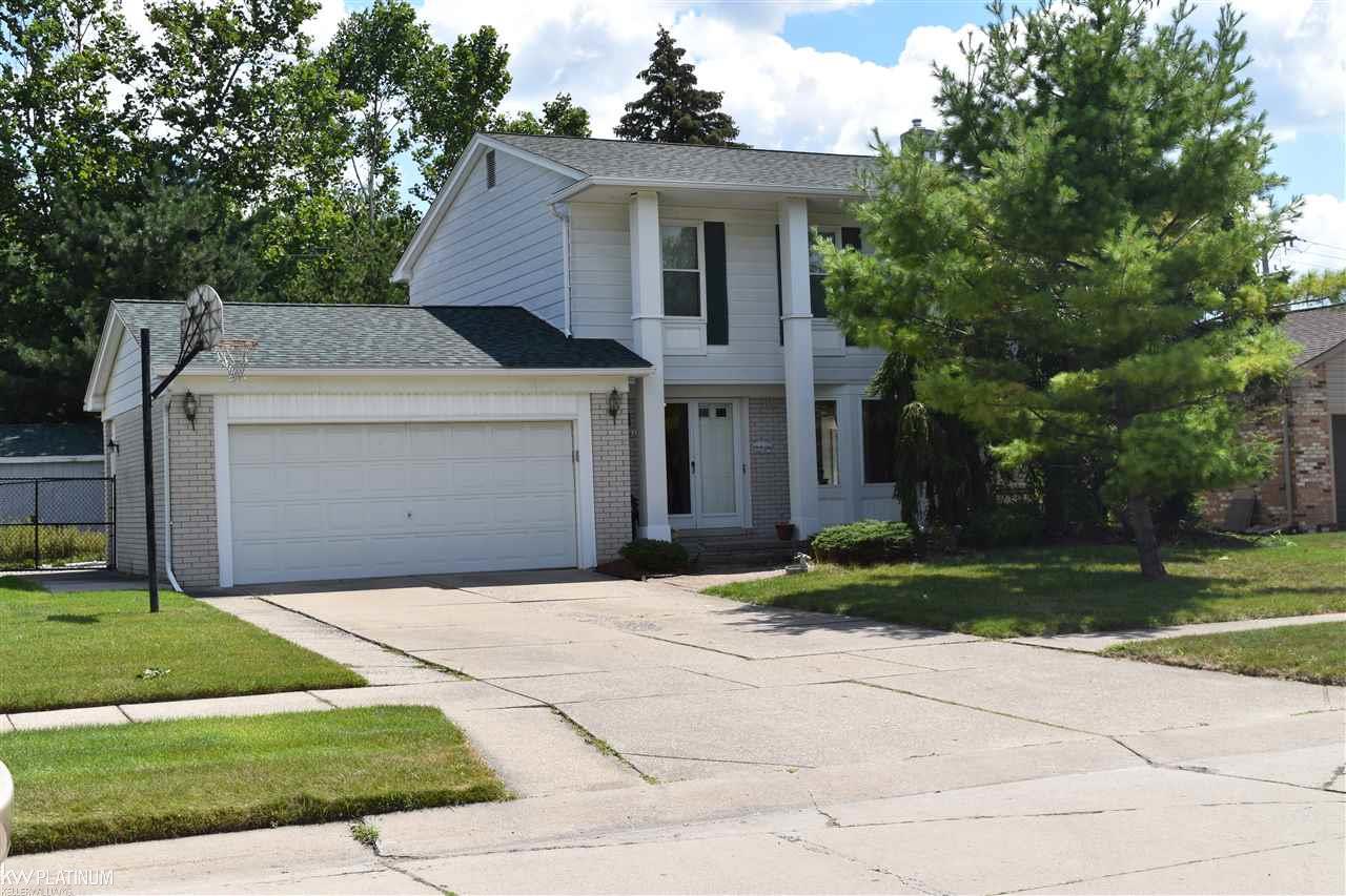 47040 Barbara Road Macomb, MI 48044 - Photo 3 of 32