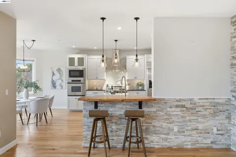 $1,700,000 | 24785 Fairview Avenue, Hayward, CA 94542