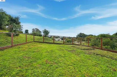 $1,700,000 | 24785 Fairview Avenue, Hayward, CA 94542