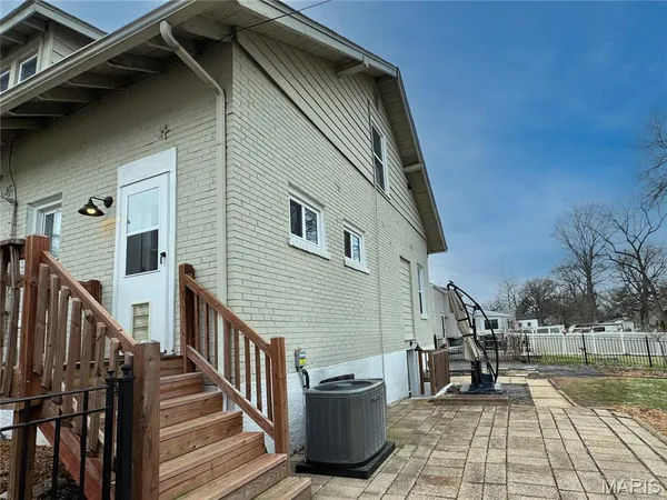 $2,950 | 729 Luckystone Avenue, St. Louis, MO 63122