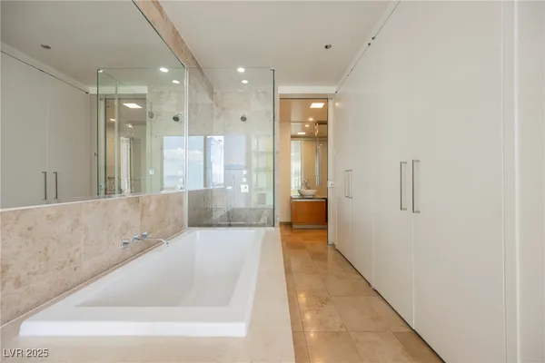 $6,000 | 3726 South Las Vegas Boulevard, Unit 1012, Las Vegas, NV 89158