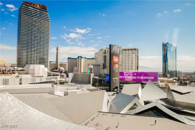 $6,000 | 3726 South Las Vegas Boulevard, Unit 1012, Las Vegas, NV 89158
