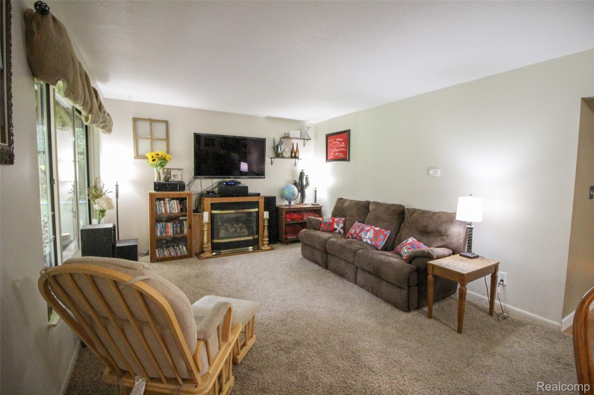 10295 Wilson Road Montrose, MI 48457 - Photo 8 of 32 08.JPG