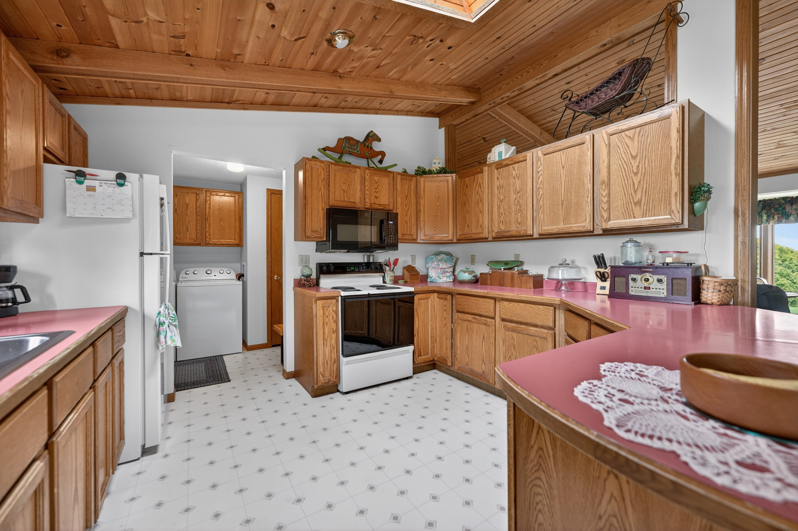 8086 Kane Road Waterman, IL 60556 - Photo 19 of 44