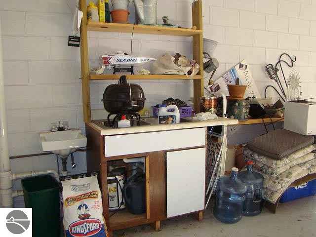 13024 South Cedar Road Cedar, MI 49621 - Photo 22 of 24 1721225-21.JPG
