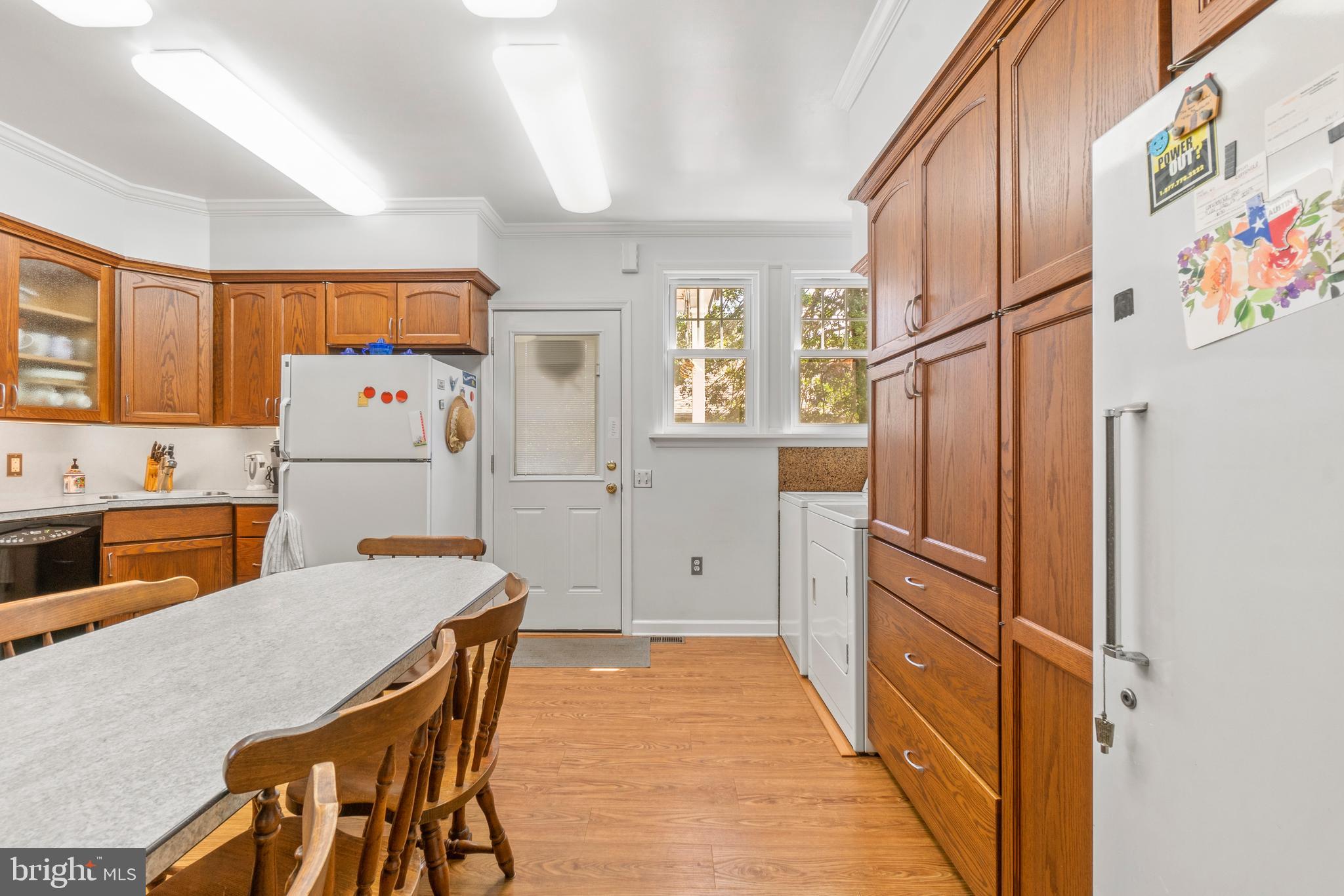 509 Academy Road Catonsville, MD 21228 - Photo 20 of 37 Door to covered porch on driveway side