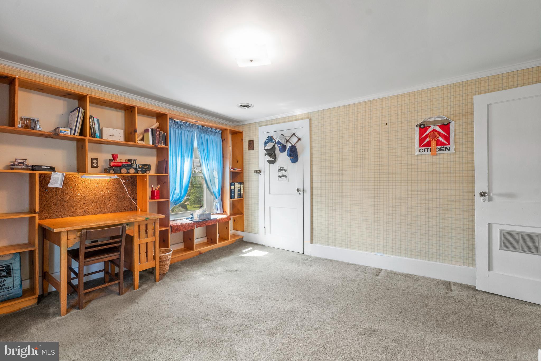 509 Academy Road Catonsville, MD 21228 - Photo 35 of 37 Carpet over HW