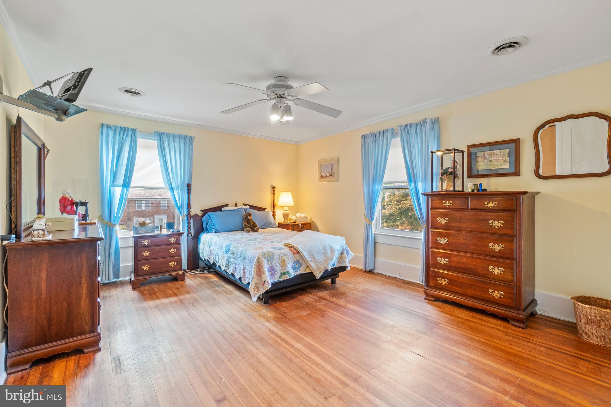 509 Academy Road Catonsville, MD 21228 - Photo 37 of 37 Primary BR - floors need refinished