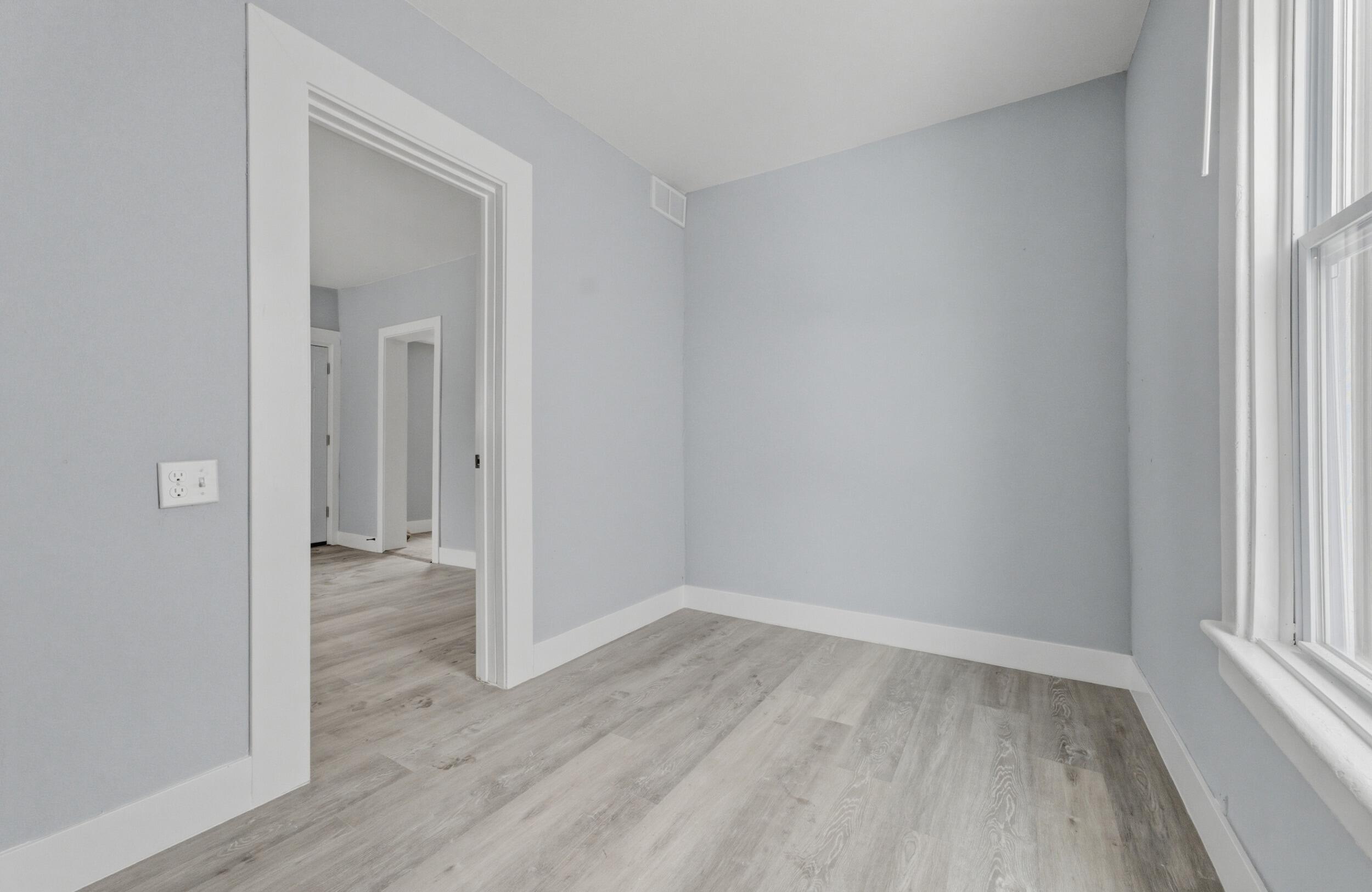 712 South 37th Street, Unit 712A Milwaukee, WI 53215 - Photo 15 of 26 19