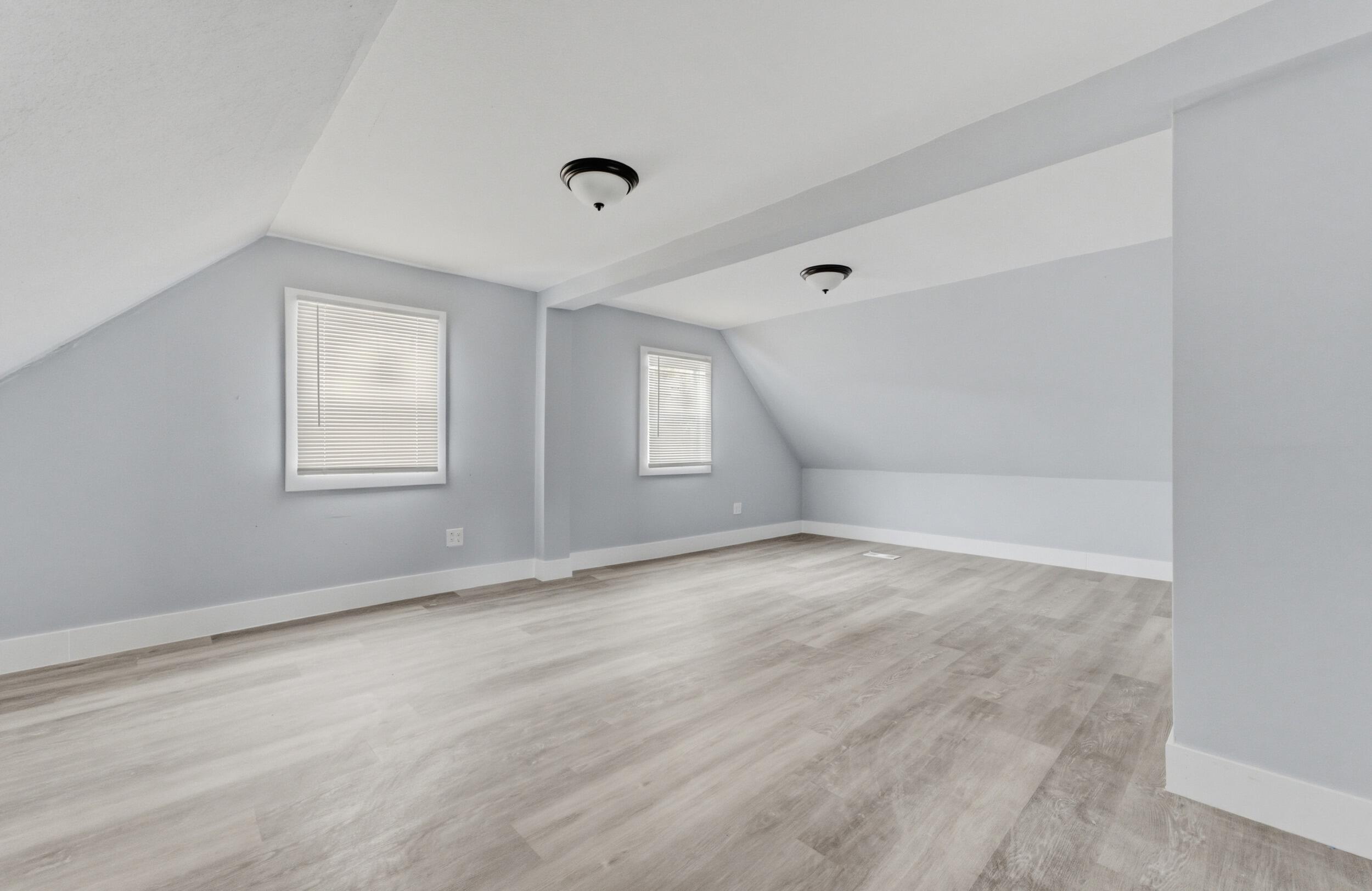 712 South 37th Street, Unit 712A Milwaukee, WI 53215 - Photo 17 of 26 22