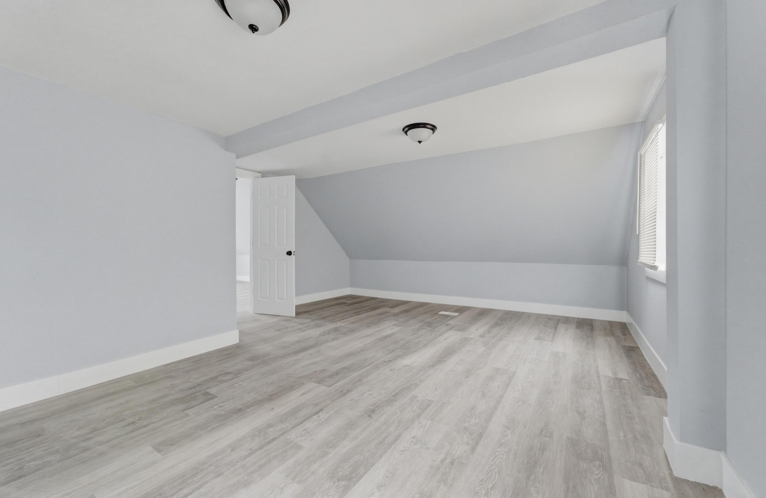 712 South 37th Street, Unit 712A Milwaukee, WI 53215 - Photo 18 of 26 23