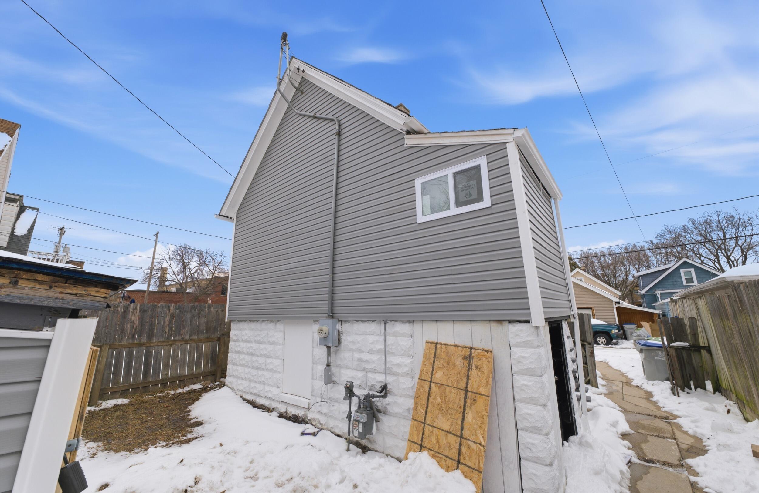712 South 37th Street, Unit 712A Milwaukee, WI 53215 - Photo 26 of 26 4