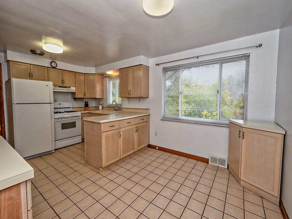 869 Falck Road McKees Rocks, PA 15136 - Photo 13 of 24 Gallery Image 13