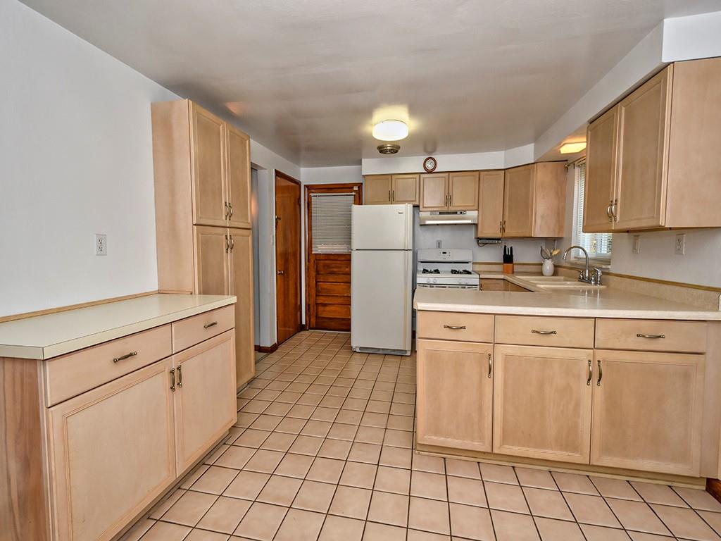 869 Falck Road McKees Rocks, PA 15136 - Photo 16 of 24 Gallery Image 16