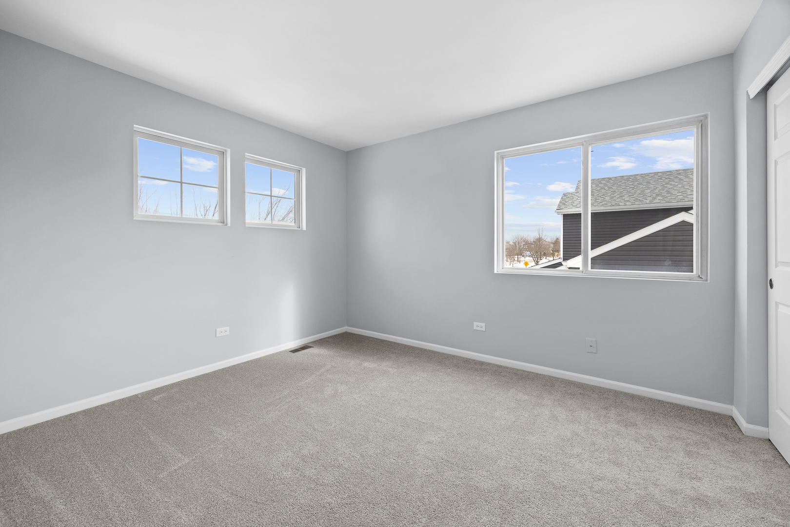 631 Kingsbrooke Crossing Bolingbrook, IL 60440 - Photo 25 of 40 a view of an empty room with a window