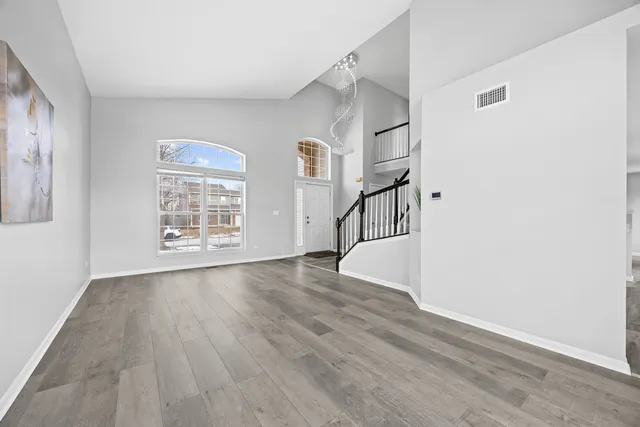 $414,900 | 631 Kingsbrooke Crossing, Bolingbrook, IL 60440