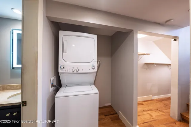 $1,100,000 | 1040 Smith Lane, Unit 46, Jackson, WY 83001