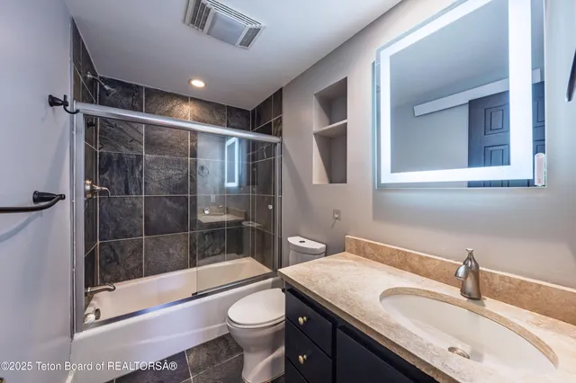 $1,100,000 | 1040 Smith Lane, Unit 46, Jackson, WY 83001