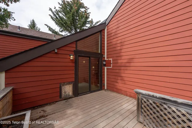 $1,100,000 | 1040 Smith Lane, Unit 46, Jackson, WY 83001