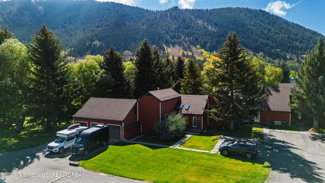 $1,100,000 | 1040 Smith Lane, Unit 46, Jackson, WY 83001