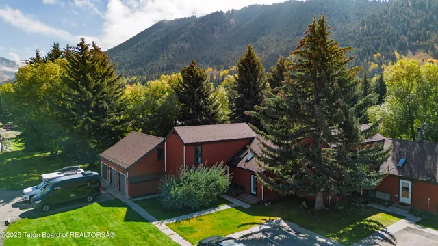 $1,100,000 | 1040 Smith Lane, Unit 46, Jackson, WY 83001