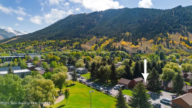 $1,100,000 | 1040 Smith Lane, Unit 46, Jackson, WY 83001