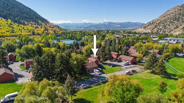 $1,100,000 | 1040 Smith Lane, Unit 46, Jackson, WY 83001