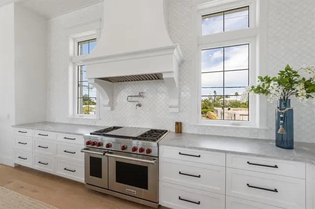 $5,995,000 | 403 North Shore Drive, Anna Maria, FL 34216