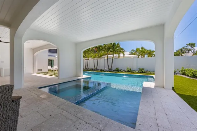 $5,995,000 | 403 North Shore Drive, Anna Maria, FL 34216