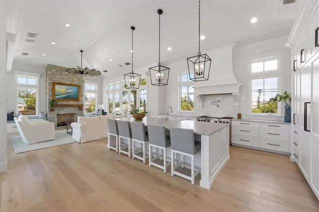 $5,995,000 | 403 North Shore Drive, Anna Maria, FL 34216