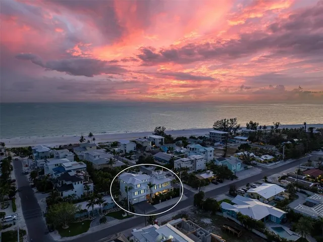 $5,995,000 | 403 North Shore Drive, Anna Maria, FL 34216