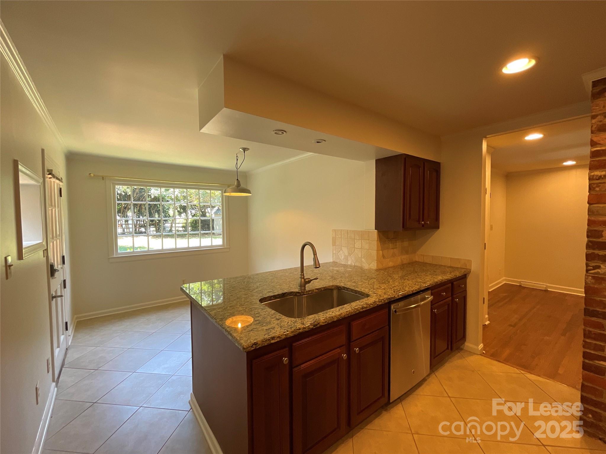 3917 Kitley Place Charlotte, NC 28210 - Photo 6 of 20