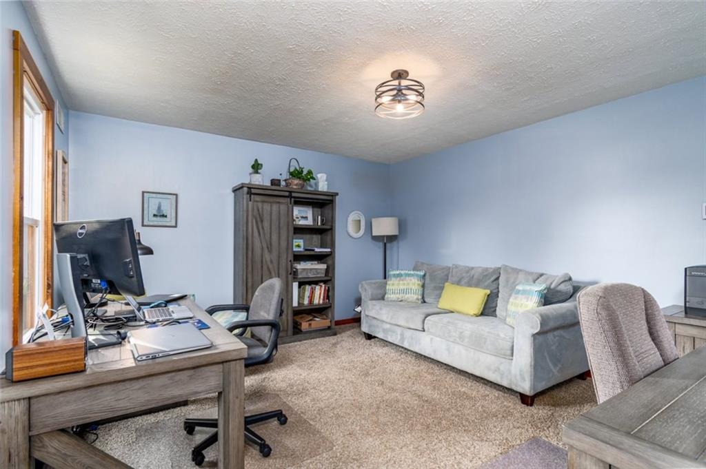 154 Holl Road Cabot, PA 16023 - Photo 14 of 25