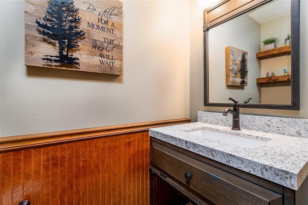 154 Holl Road Cabot, PA 16023 - Photo 16 of 25