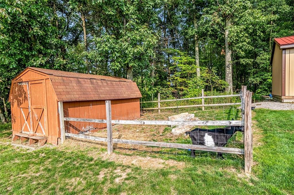 154 Holl Road Cabot, PA 16023 - Photo 23 of 25