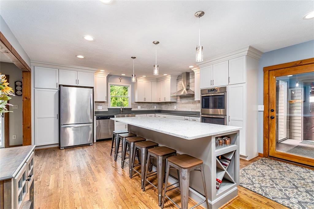 154 Holl Road Cabot, PA 16023 - Photo 8 of 25