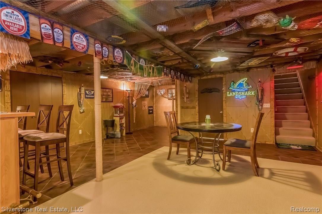 928 Milverton Road Troy, MI 48083 - Photo 20 of 36 020-2370671-large.jpg