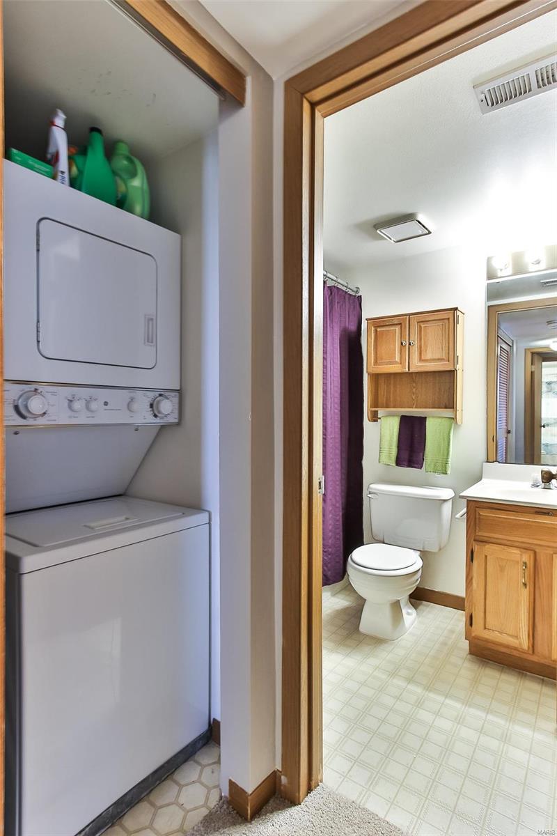 741 Ridgeside Drive, Unit E Ballwin, MO 63021 - Photo 9 of 19 Gallery Image 9