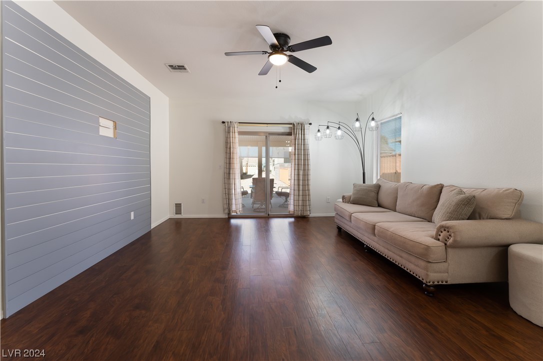 1832 Mountain Ranch Avenue Henderson, NV 89012 - Photo 5 of 28