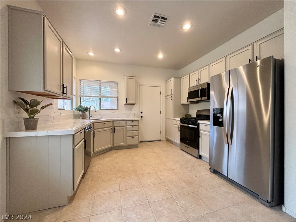 1832 Mountain Ranch Avenue Henderson, NV 89012 - Photo 6 of 28