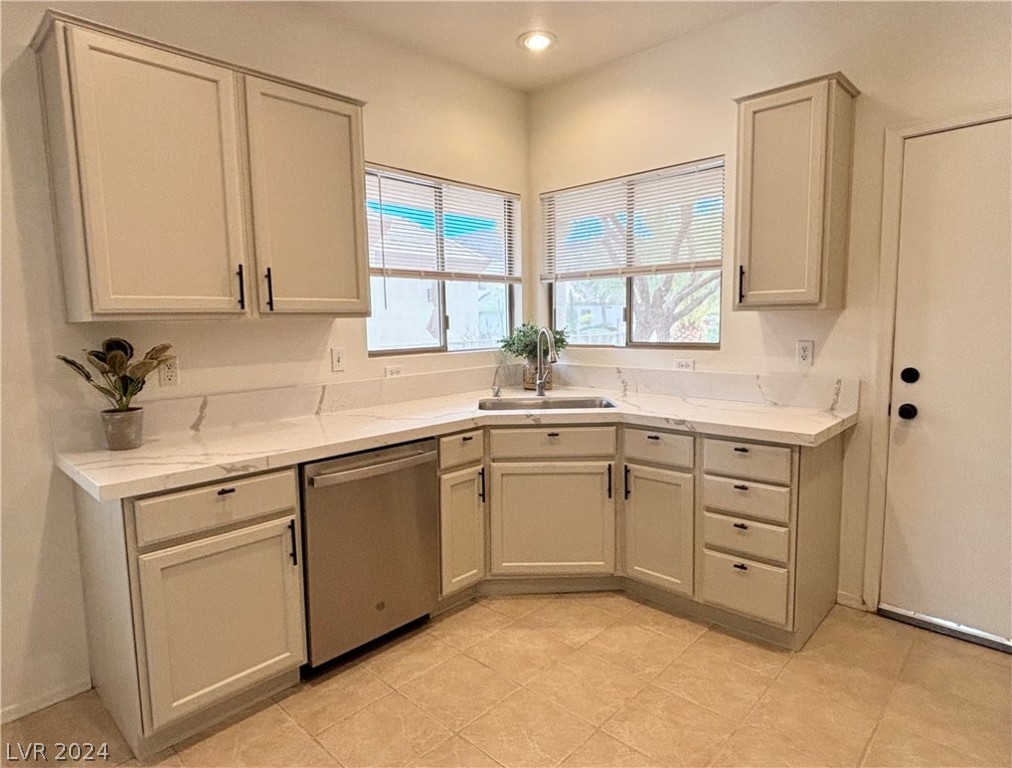 1832 Mountain Ranch Avenue Henderson, NV 89012 - Photo 9 of 28