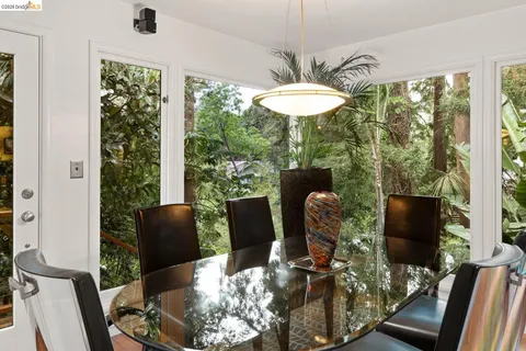 $1,398,000 | 10 Burdeck Court, Oakland, CA 94602