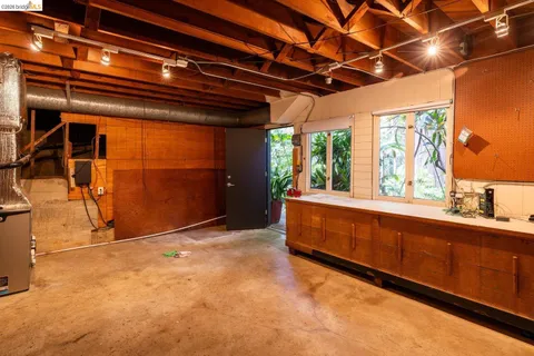 $1,398,000 | 10 Burdeck Court, Oakland, CA 94602