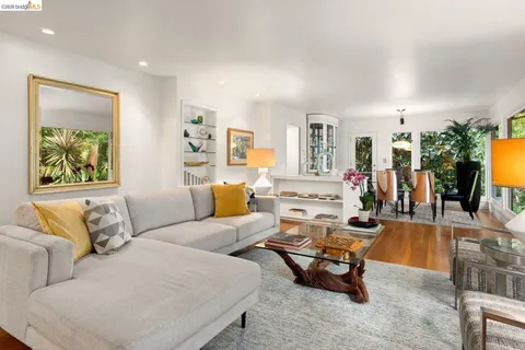 $1,398,000 | 10 Burdeck Court, Oakland, CA 94602