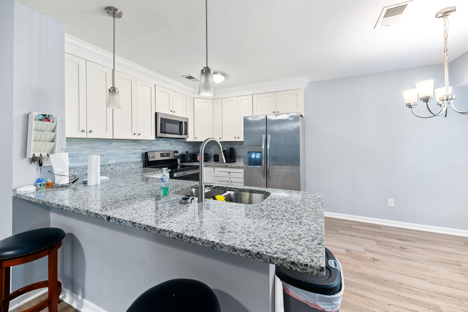 812 Beauregard Road Summerville, SC 29486 - Photo 4 of 14 812 Beauregard Rd 8 of 22